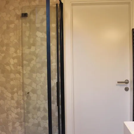 Haus 3laendereck At-slo-it An Der Piste *