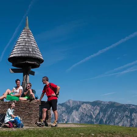 Haus 3laendereck At-slo-it An Der Piste Holiday home *