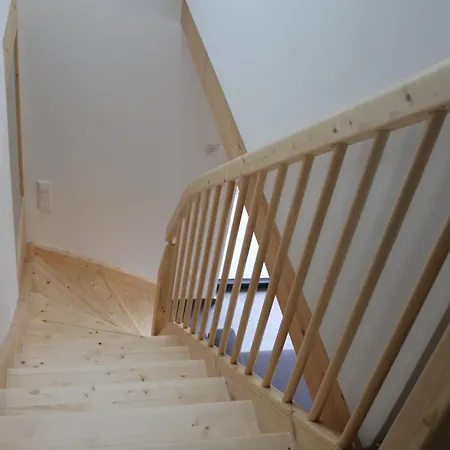 Haus 3laendereck At-slo-it An Der Piste Arnoldstein