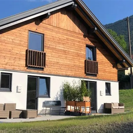 Haus 3laendereck At-slo-it An Der Piste *