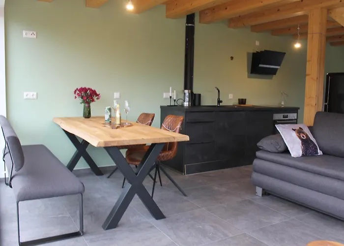 Haus 3laendereck At-slo-it An Der Piste Arnoldstein